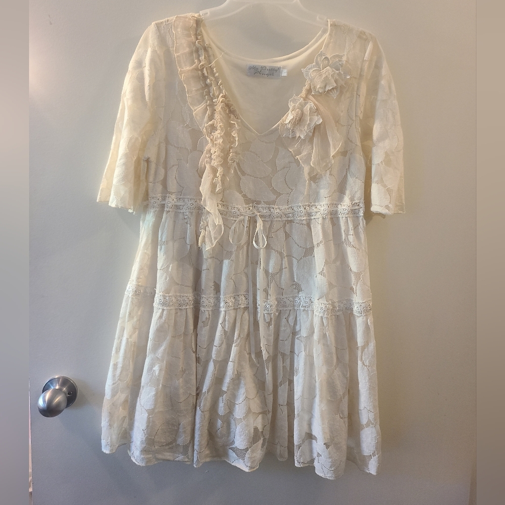 Pretty Angel Ivory Floral Lace Tunic